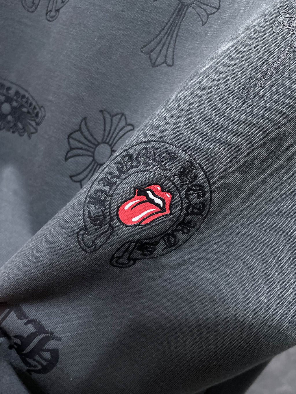 Multi Graphic Grey T-Shirt™