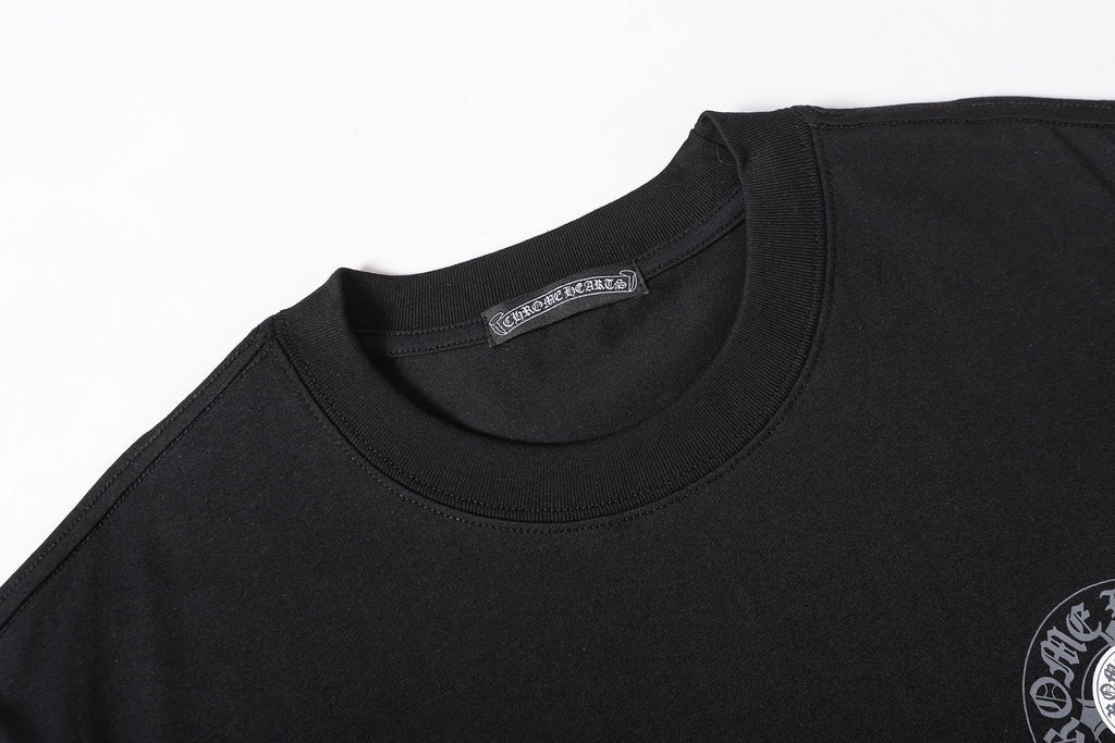 Framed Horseshoe Cross Black T-Shirt™