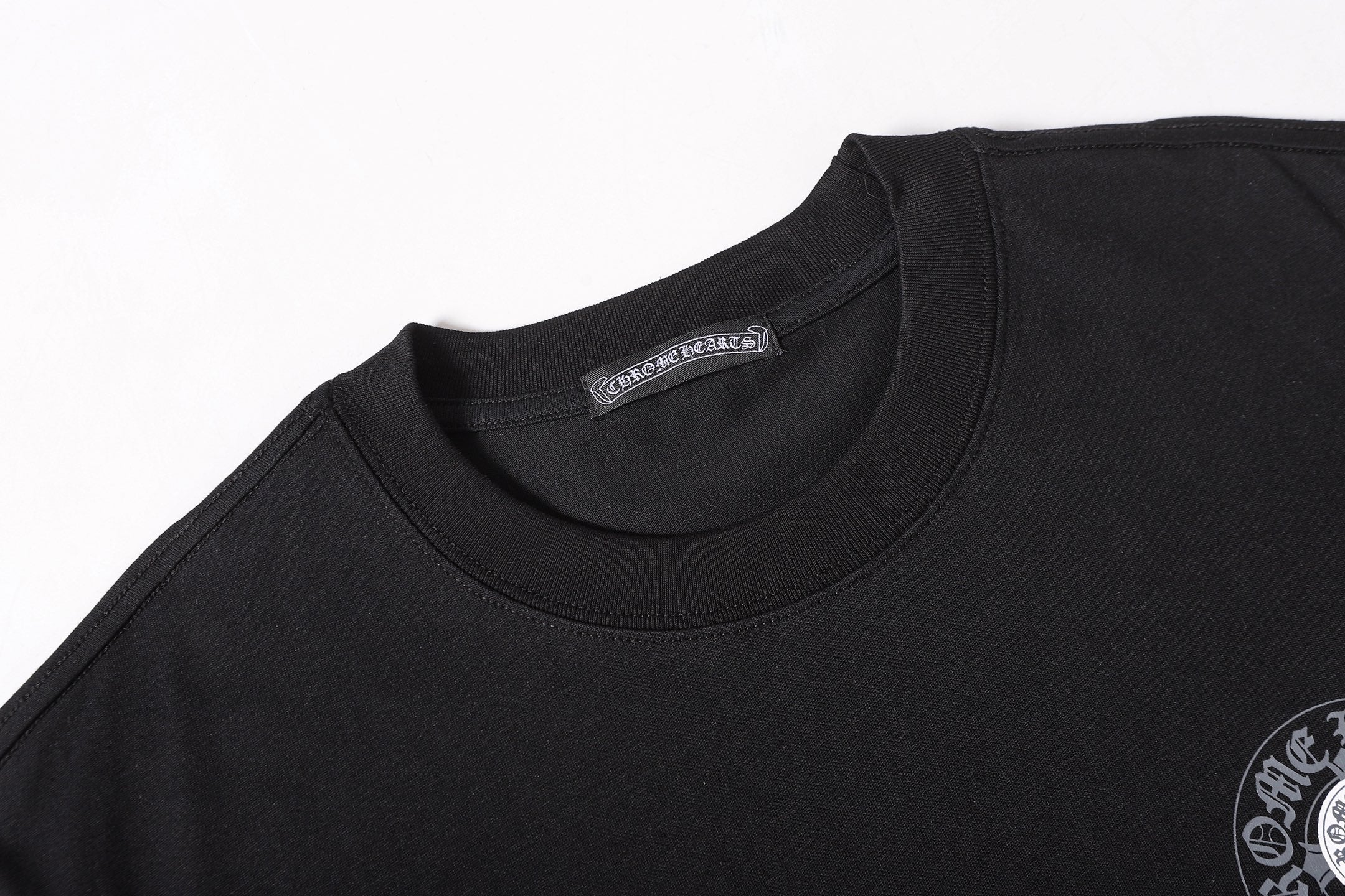 Framed Horseshoe Cross Black T-Shirt™