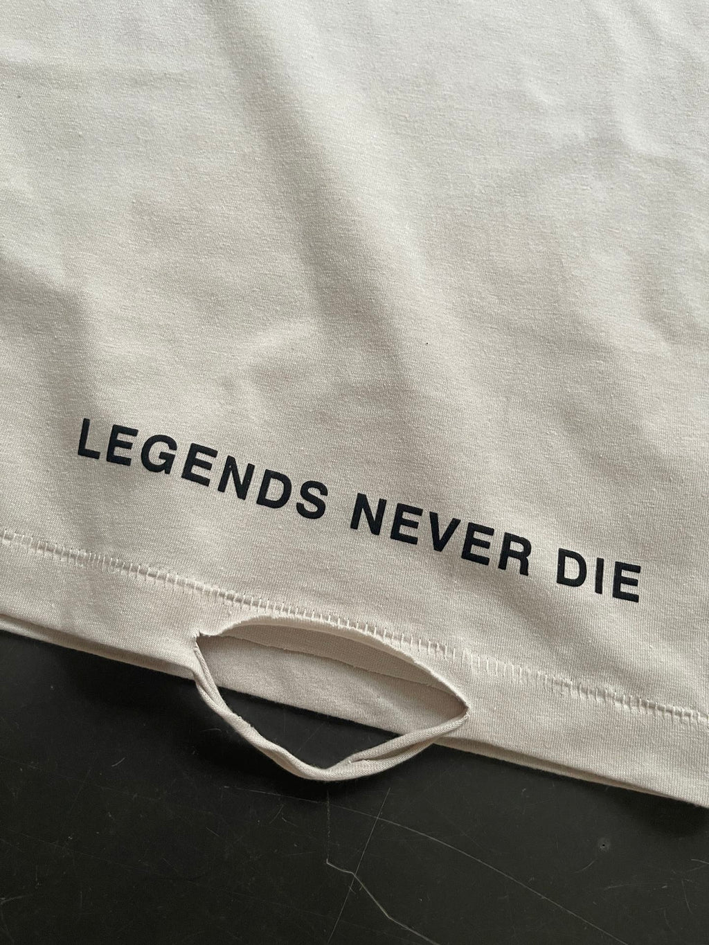 Paly Hllywd Legends Vintage White Tee™
