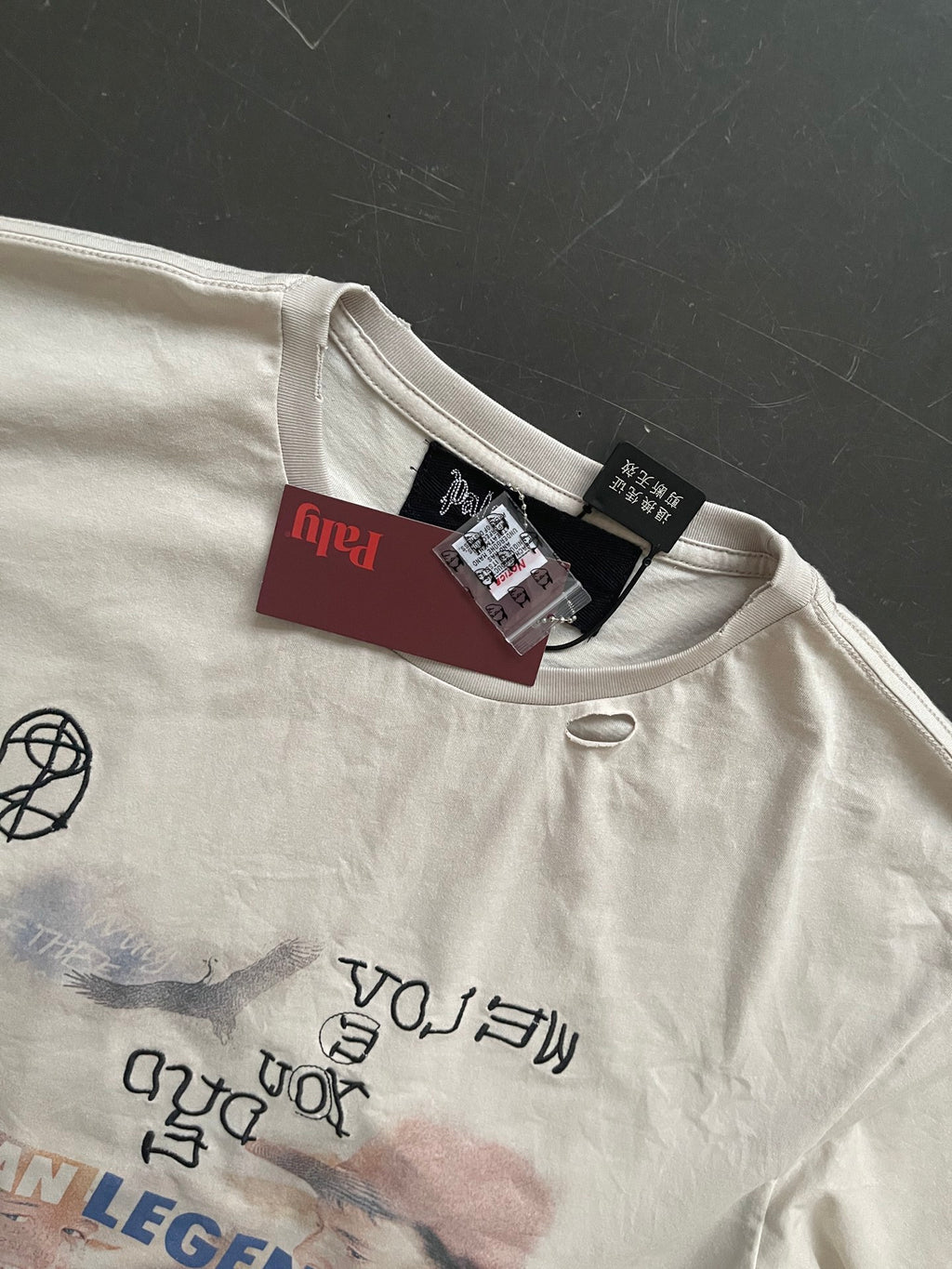 Paly Hllywd Legends Vintage White Tee™