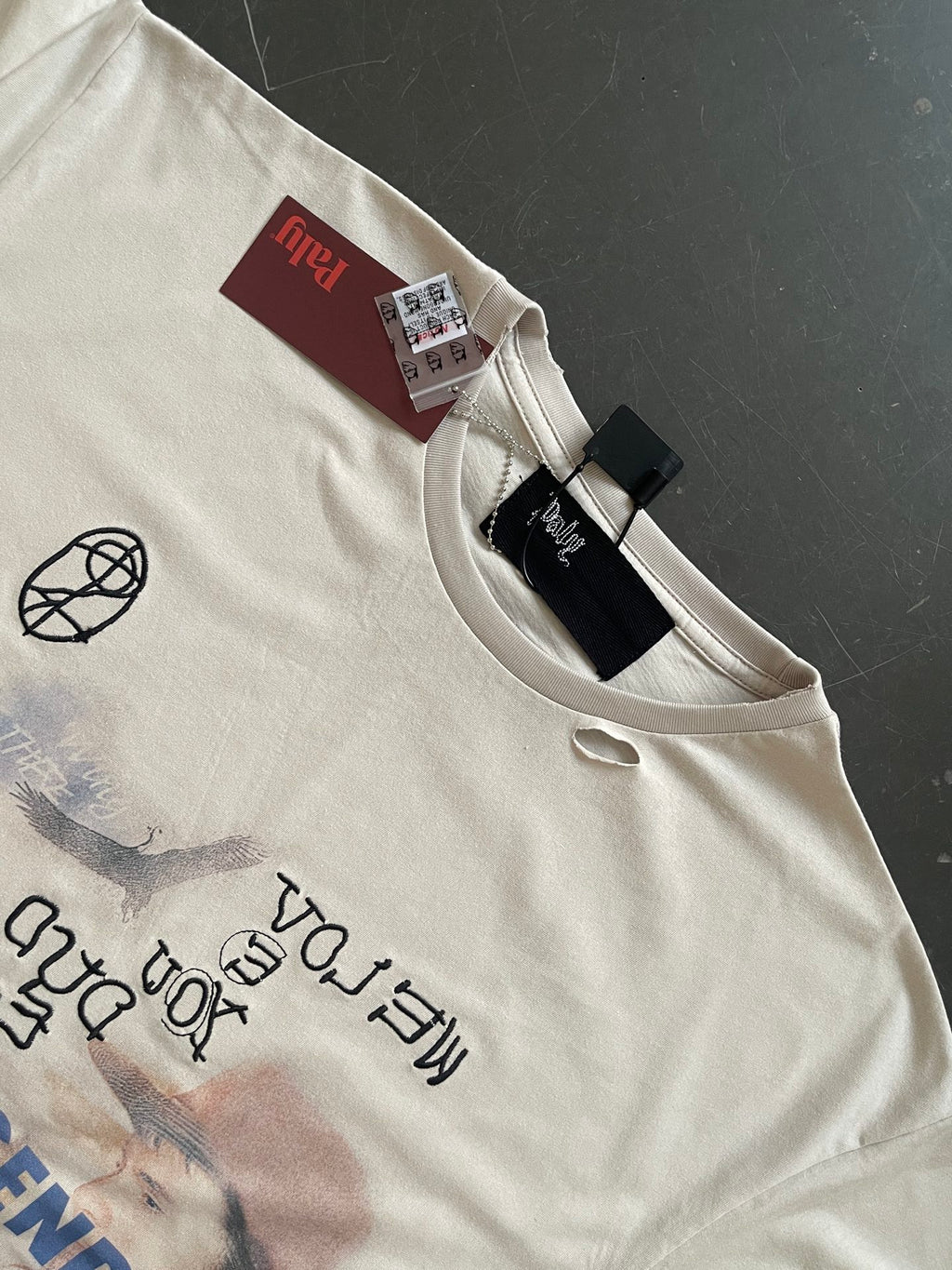 Paly Hllywd Legends Vintage White Tee™