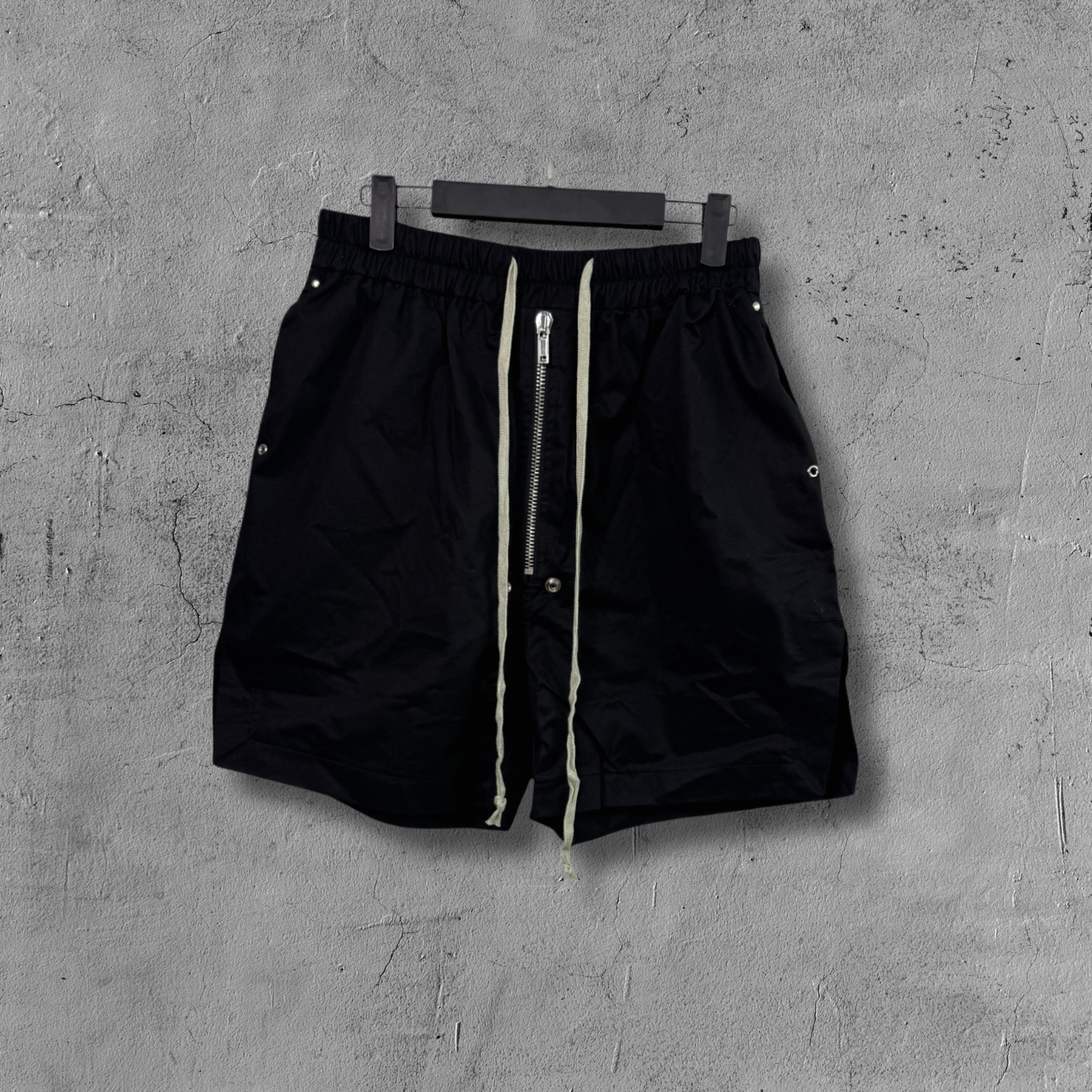 R.O Cargobela Black Shorts™