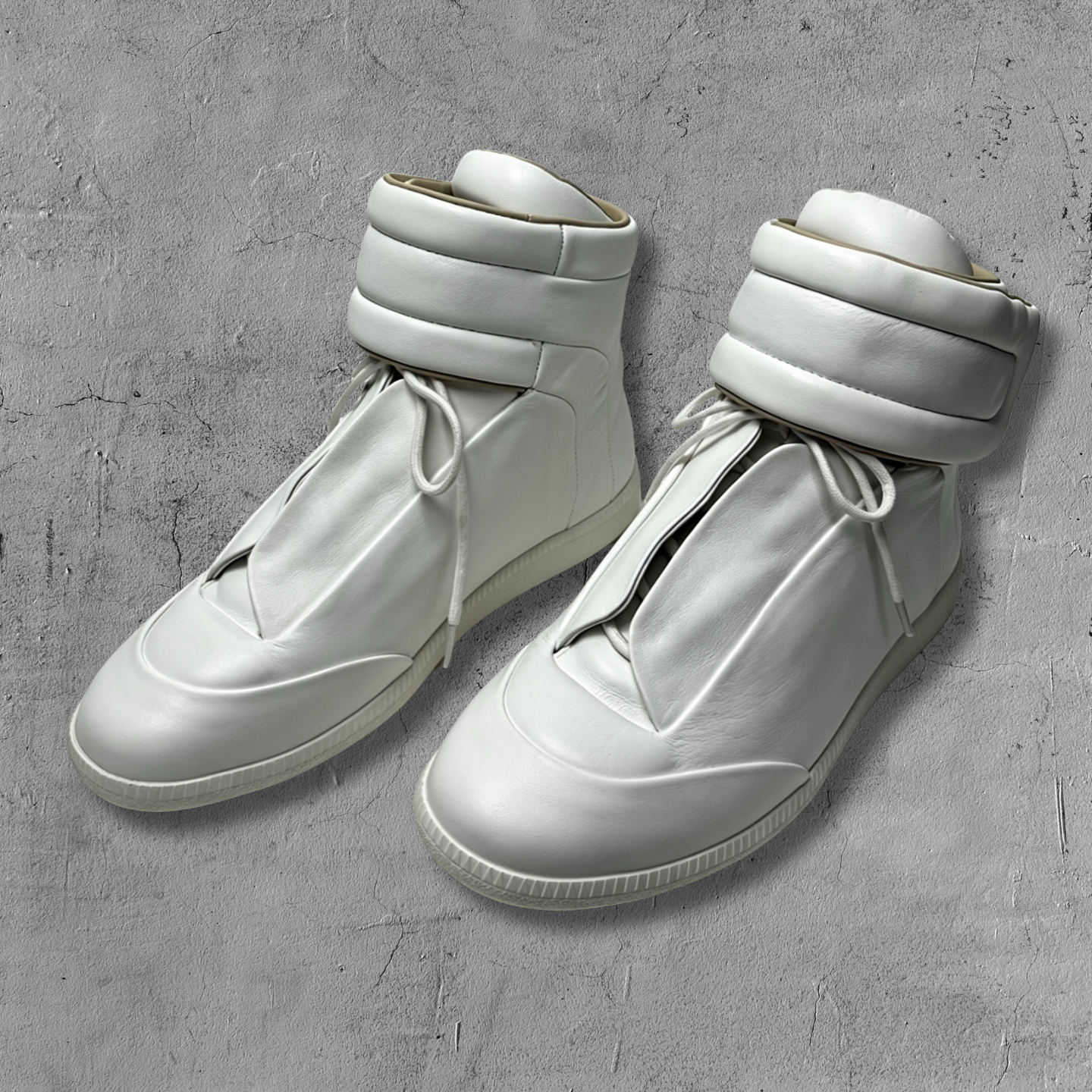 M.M White Future Sneakers™